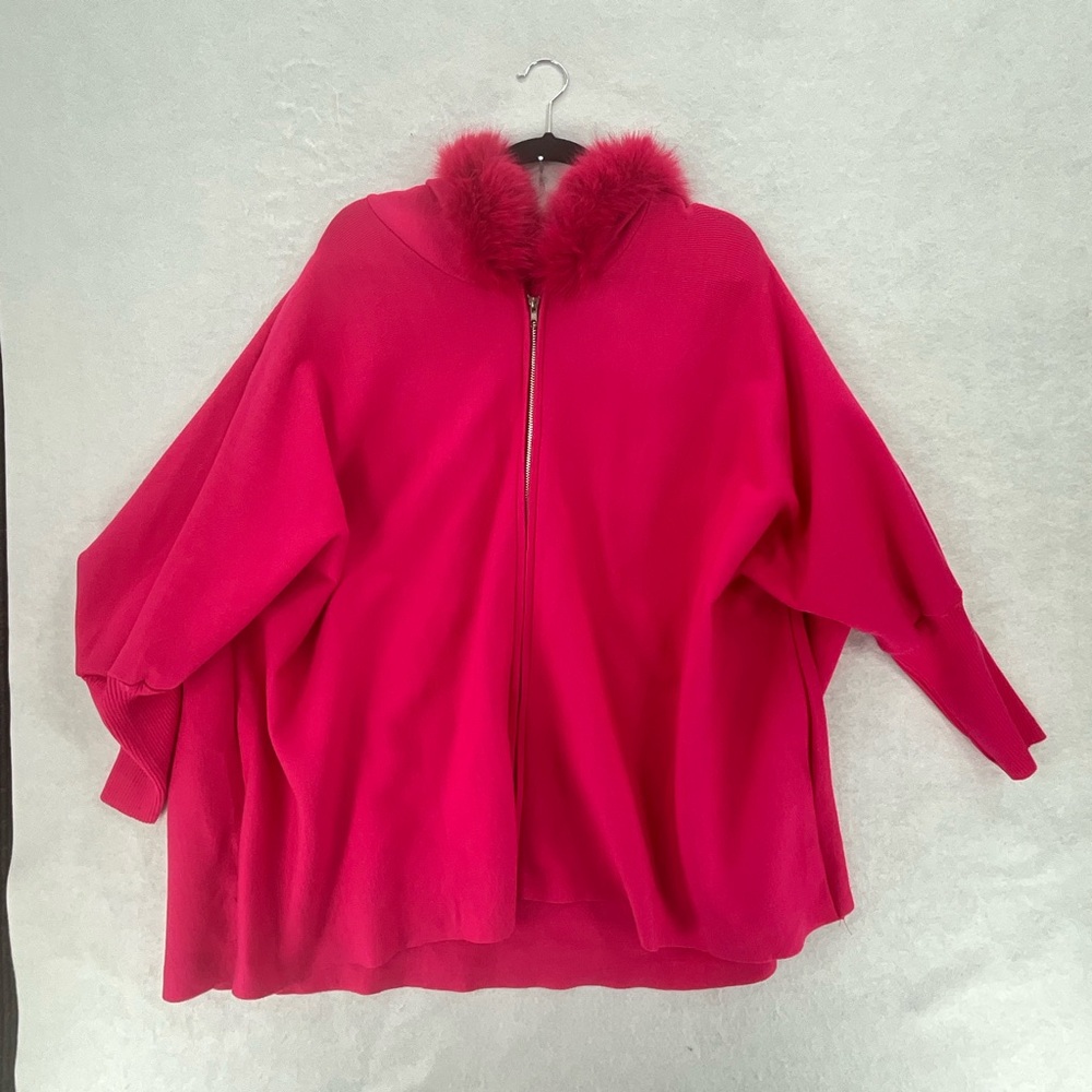 HOODED ZIP‎ PONCHO WITH FAUX FUR TRIM - HOT PINK- MEDIUM